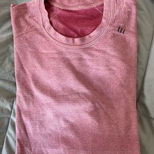 Lululemon Men’s salmon Long Sleeve